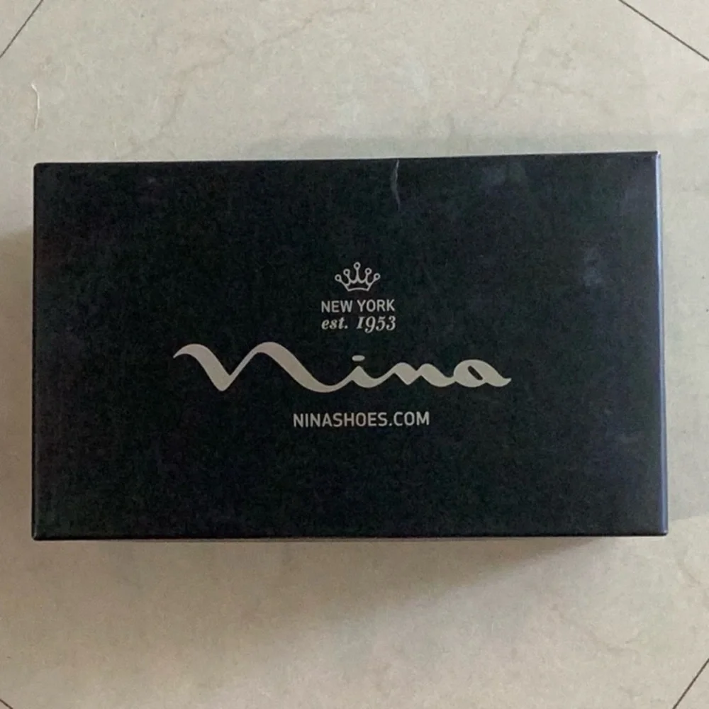 Nina Kelisha-YY Women's Sandals Navy Blue.
Sz 10M - Picture 4 of 4